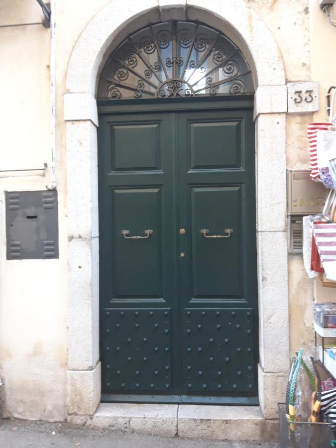 הוילה טאורמינה Le Terrazze Del Teatro Greco מראה חיצוני תמונה